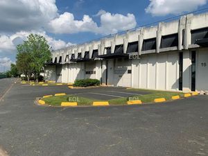 Local d'activités de 1 296 m² à louer à Evry (91)