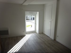 Location Maison à Ahuillé (53940) : à louer / 69m² Ahuillé