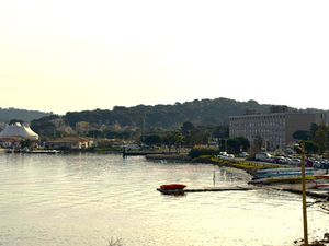 STUDIO LOUE AVEC PARKING PRIVATIF