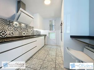 Appartement Duplex Voisins Le Bretonneux 4 pièces 77.84 m2