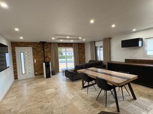 Maison maison récente de plain-pied