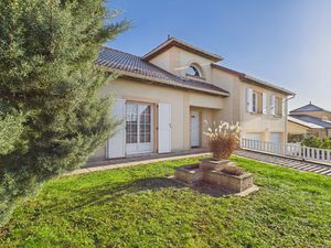Maison individuelle à Lenoncourt de190 m2 avec 4 chambres
