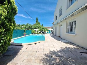 Grande villa centre ville