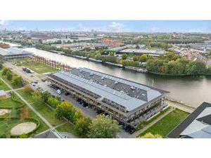 156 m² high-end kantoorruimte in de voorhaven van Gent
