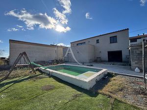 Proche CARCASSONNE  Maison de plain pied avec sous sol et piscine