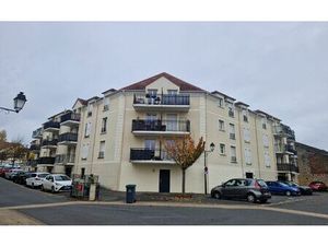Location appartement  65.45 m² T-3 à Brie-Comte-Robert  1 100 €