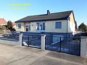 Maison plain-pied de 185m2 (deux logements : T5 +T2 en rez de sol)