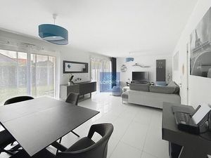 Maison Le Plessis Pate 6 pièce(s) 114 m2