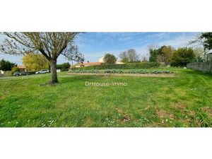 TERRAIN CONSTRUCTIBLE DE 1033 M2