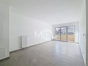 APPARTEMENT 3 PIECES AVEC PARKING - LIMEIL BREVANNES