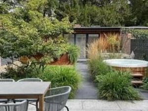 2 PIECES SUD EST 173M2 DE JARDIN CAVE PARKING