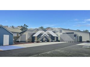 Superbe batiment d'environ 540m2 pour de la restauration