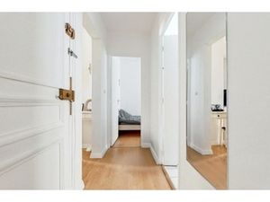 75017 Rue Tocqueville  charmant 3 pièces traversant de 50 m² – 2 chambres