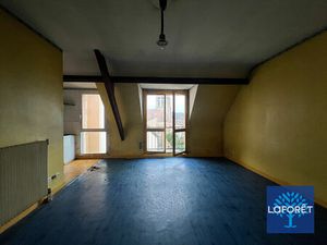 Appartement La Ferté Alais centre-ville  1 pièce 28.61 m²  cave et parking privatifs