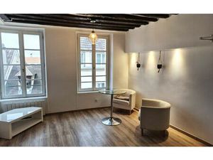 Location appartement  29.39 m² T-2 à Saint-Germain-en-Laye  874 €