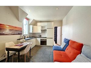 Location appartement  m² T-2 à Suresnes  987 €