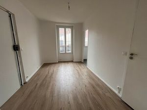 A LOUER 2 PIECES 30m² 93170 BAGNOLET . METRO ROBESPIERRE