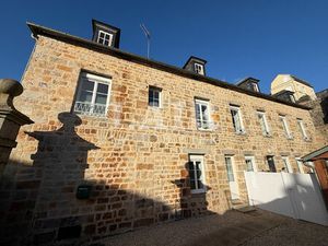 A louer Maison 4 pièces Centre Domfront-en-Poiraie - Réf 24-015