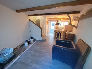 Maison de village T3 58.31 m2 avec cour  jardinet et remise