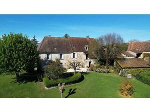 Corps de ferme à rénover â Périgord Noir â Terrain de 20 500 mÂ²