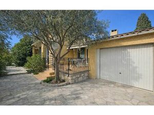 Maison Salon-de-Provence 159 m² T-2 à vendre  415 000 €