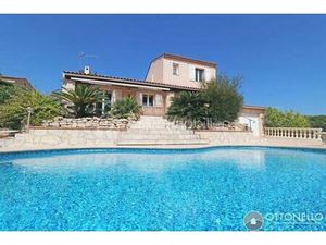 Maison traditionnelle de 99 m² à Roquebrune-Sur-Argens
