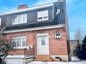 Coquette semi-individuelle