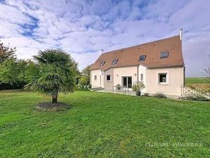 Maison de luxe en vente à Lachelle  France