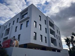 Vente/Location bureau DARDILLY 869 m²