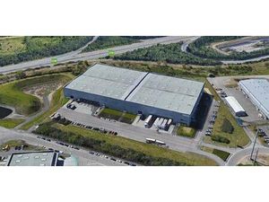 Location entrepôt / local d'activités MIONS 10 584 m²