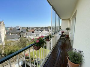 Appt T3 avec garage et cave proche centre ville