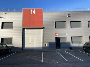 Location local d'activités VILLEURBANNE 1 502 m²