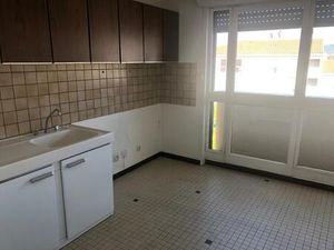 Location Appartement 1 pièce 32m² ST ETIENNE 42000