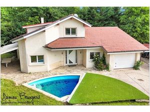 Maison individuelle T4 de 123 m² habitables avec sous-sol et grand terrain de 924 m²