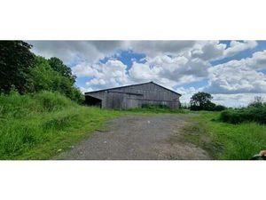Corps de ferme de 155m2 sur terrain constructible de 7000m2 à Caumont