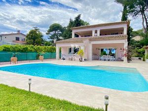 Le Cannet - Élégante villa provençale avec piscine  nichée dans un écrin verdoyant