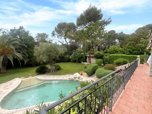 Mougins – Villa de prestige avec piscine