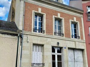 Vente Maison 10 pièces 237 m2 à La Chartre-sur-le-Loir