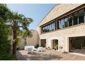 Superbe Mas rénové dans un esprit Loft & aux prestations haut de gamme.