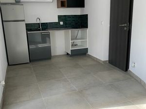 Annonce location appartement 2 pièces de 24m2 à Gardanne (13120) - ParuVendu.fr ref 992784