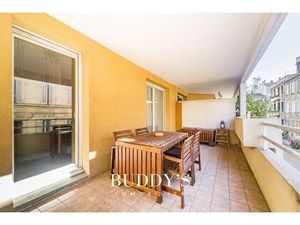 Vente appartement 2 pièces 42m2 Marseille 5eme (13005) - 185000 € - Surface Privée