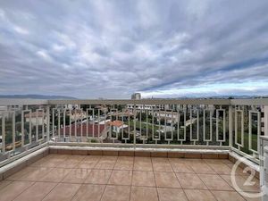 Appartement F2 à vendre - 2 pièces - 28 63 m2 - Frejus - 83 - PROVENCE-ALPES-COTE-D-AZUR