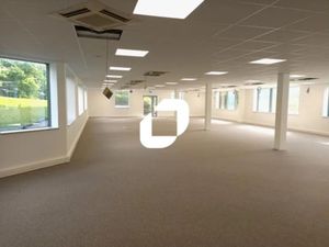 A LOUER  BUREAUX RENOVES