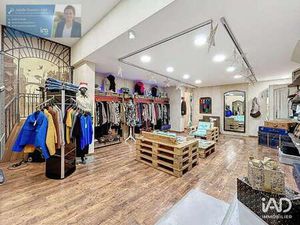 Vente Bureaux et commerces à Vaison-la-Romaine (84110) : à vendre / 80m² Vaison-la-Romaine