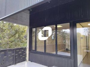 Bureaux cloisonnés avec parking