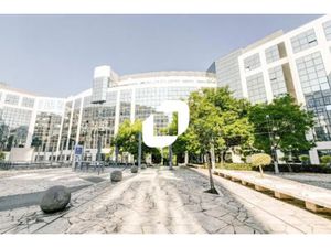 A LOUER  PROCHE A4 ET RER A