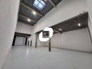 A LOUER  PROXIMITE SECTEUR LES PRES