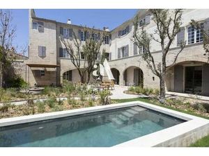 Maison de 22 pièces de luxe en vente à Vallabrègues  Occitanie