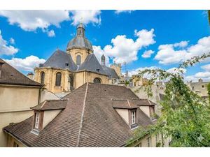 Paris 4eme - Charlemagne - Magnifique Immeuble Mixte