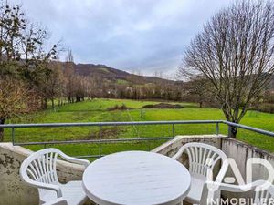 Vente Appartement 3 pièces Piscine à Saint-Geniez-d'Olt (12130) : à vendre 3 pièces Piscin